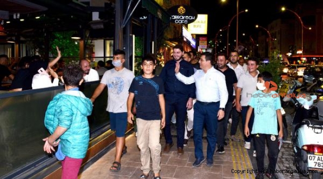 Yenilenen Kafeler Caddesi açılıyor