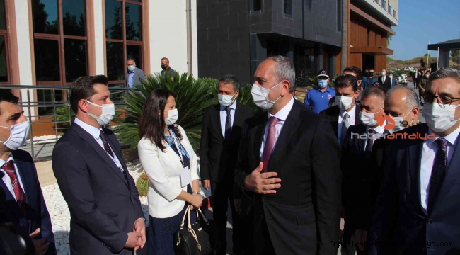 Bakan Abdülhamit Gül: "Devletin temeli adalettir''