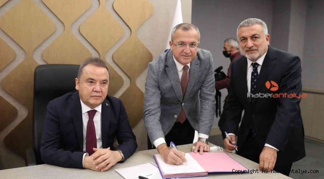 Büyükşehir'den Finike'ye 41 milyon liralık alt yapı yatırımı