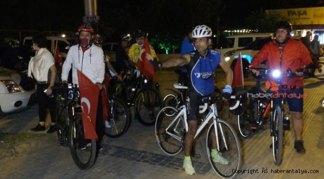 Cumhuriyet'e pedal çevirdiler