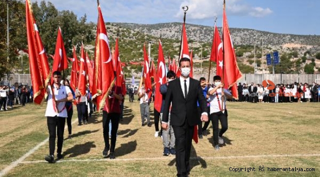 Demre'de Cumhuriyet Bayramı coşkuyla kutlandı