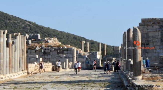Patara Antik Kenti'nde ziyaretçi rekoru