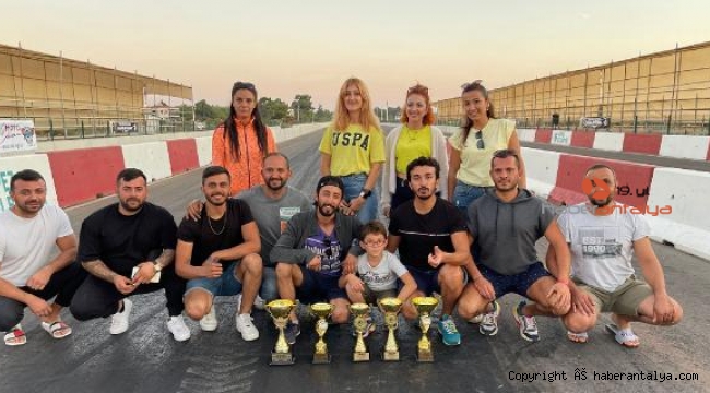Türkiye Drag Şampiyonları ödüllendirildi