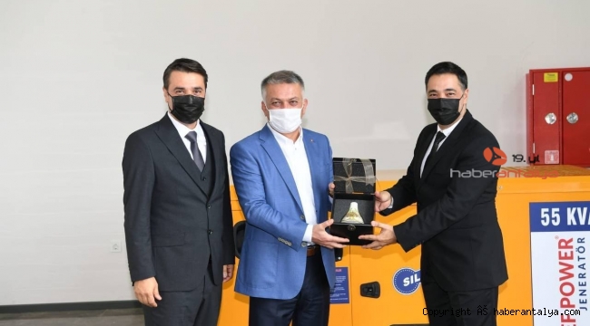 Vali Ersin Yazıcı: "Yenilikçi çalışmalarla yerli ve milli sanayimizi geliştiriyoruz"