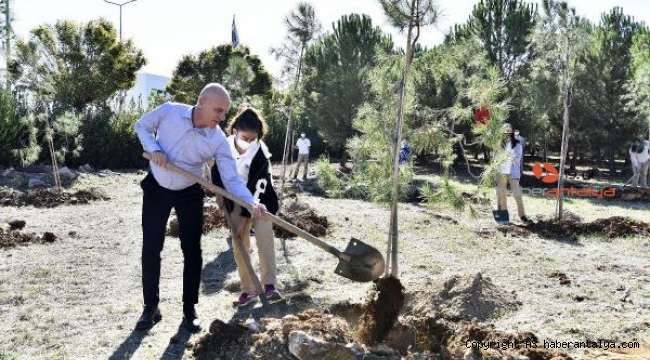 Antalya OSB Teknik Koleji öğrencileri fidan dikti