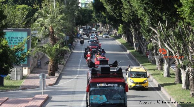 Antalya sokakları 'HobiFest 2021' korteji ile renklendi