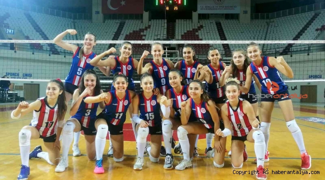 Antalyaspor Genç Kız Voleybol Takımı'ndan farklı galibiyet