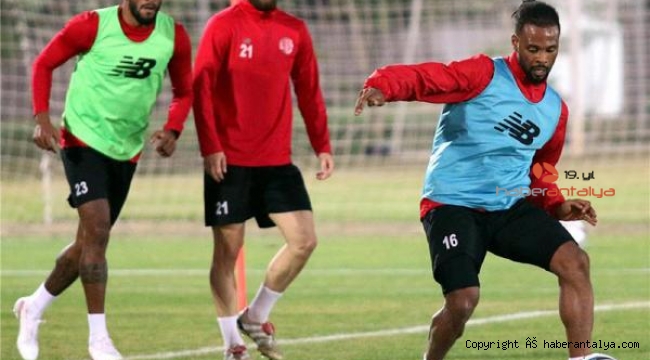 Antalyaspor ile Altay 21 yıl sonra karşılaşıyor