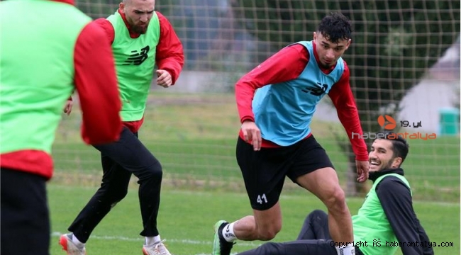 Antalyaspor'da hedef kupada tur