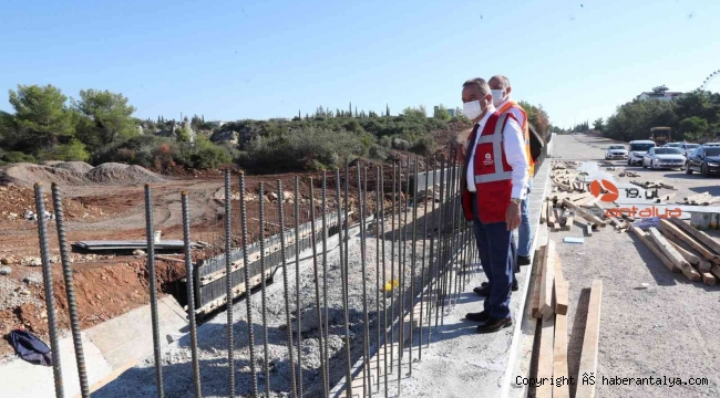 Başkan Böcek yeni yol açma çalışmasını denetledi