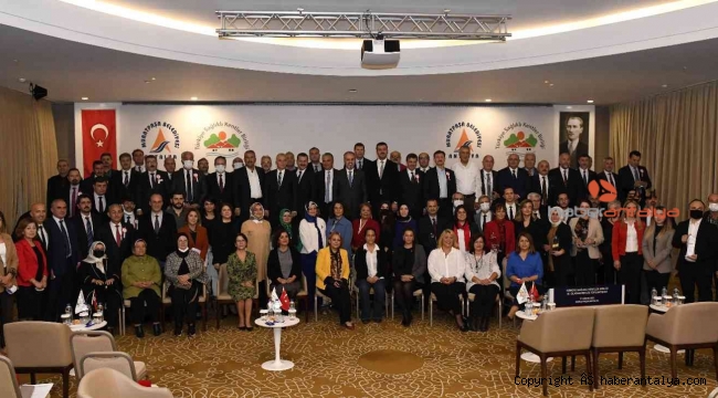 Başkan Uysal: "Bir şehrin kalitesi, havalı binalarıyla ölçülmez"