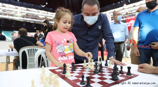 Büyükşehir'den satranç turnuvası
