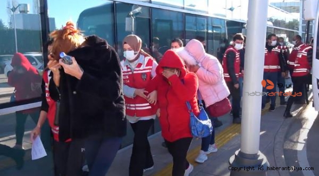 Cinsel ilişki teklifinde bulunan 25 şüpheli yakalandı