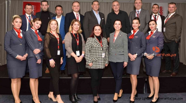Corendon Airlines, Hollanda ve Belçika'daki seyahat acenteleriyle bir araya geldi