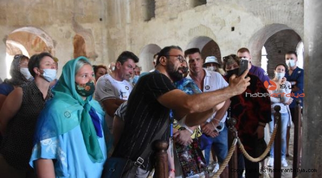 Demre'deki ören yerlerine ziyaretçi akını