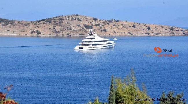 Jeff Bezos ve Bill Gates Bodrum koylarında