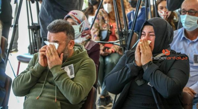 Katledilen Azra'nın annesi: Buraya çocuğumun mezuniyetine gelmek isterdim