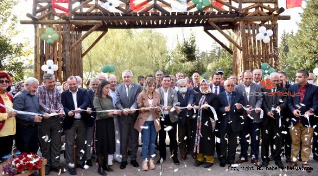 Kepez DokumaPark'ta botanik bahçe açıldı