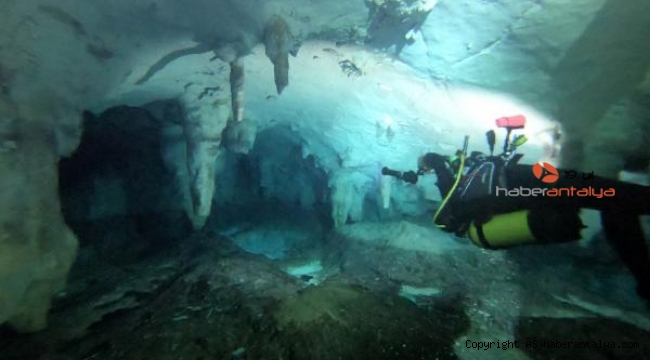 Mavi derinliklerde 75 bin yıllık mağaralar, insanlık tarihini yeniden şekillendirecek