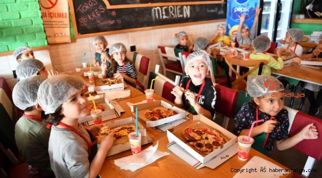 Minik ellerden lezzetli pizzalar