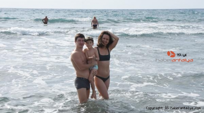 Patara'da kasımda deniz keyfi