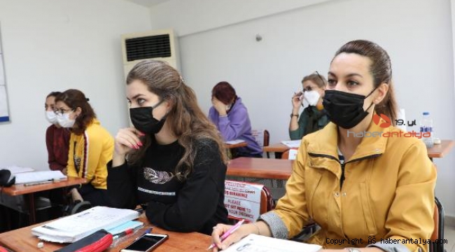 Yabancılar Türkçeyi ATASEM'de öğreniyor