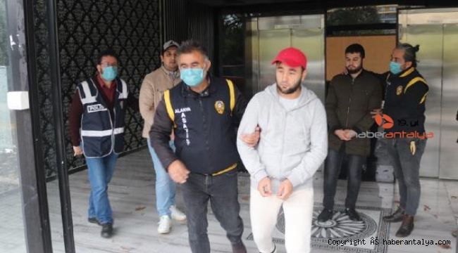 650 bin dolarlık vurgun yapan 'Çeçen' çetesi çökertildi !