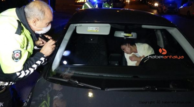 Alkollü Rus vatandaşı, polise zor anlar yaşattı