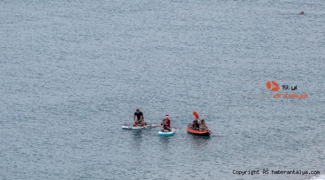 Antalya&#039;da Aralık&#039;ta deniz keyfi