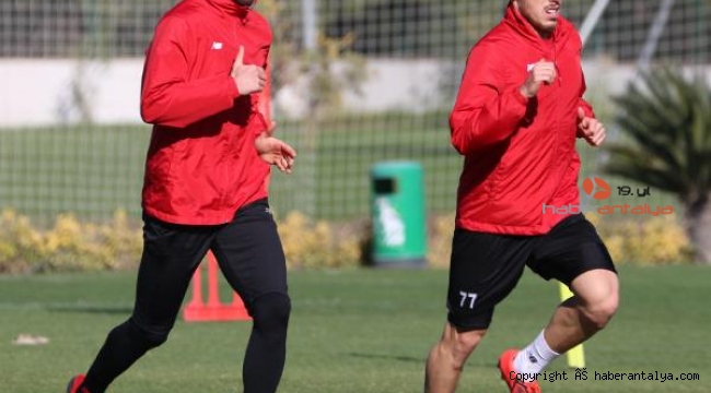 Antalyaspor'a sakat oyunculardan kötü haber !