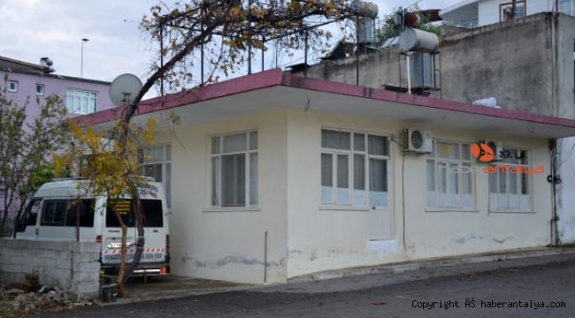 Ayrı yaşadığı eşini bıçaklayıp, onun birlikte olduğu kişiyi öldürdü !