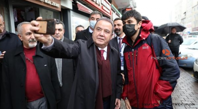 Başkan Böcek'e Kayserililer yoğun ilgi gösterdi