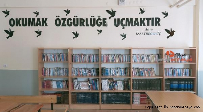 Dereköy İlkokulu'na kütüphane kuruldu