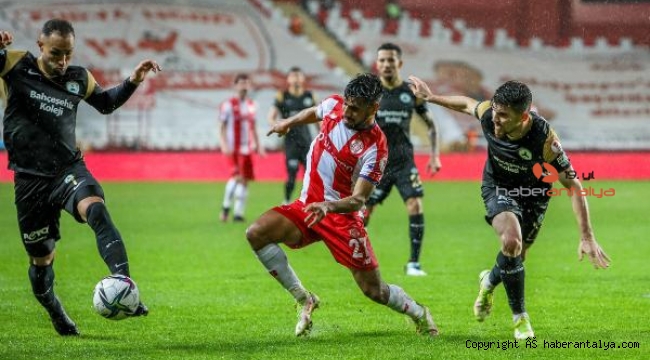 Fraport TAV Antalyaspor kupada tur atladı: 2-1