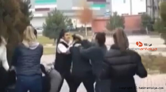 Kız öğrencilerin kavgasına polis incelemesi