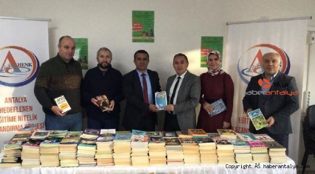 Korkuteli'de kütüphanesiz okul kalmayacak
