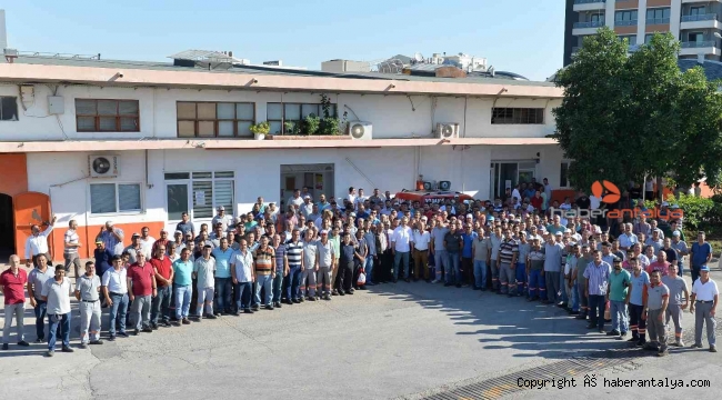 Muratpaşa Belediyesi'nden çalışanlarına 700 TL fatura desteği