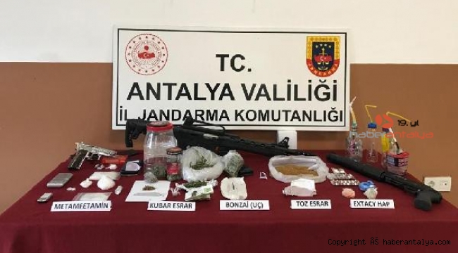 Uyuşturucuyu buzdolabına saklamışlar