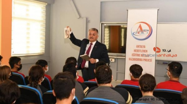 Vali Yazıcı: Çocukların kalbine insan sevgisi ve saygısını aşılayın