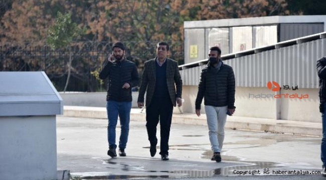 Yurttaki satırlı katil aylardır tedavi olmamış !