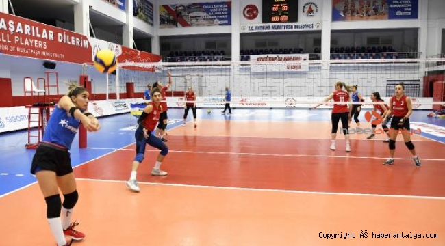 Zirve yarışı devam ediyor