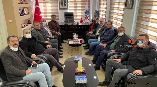 AK Partili vekillerden Manavgat'ta oda ziyaretleri