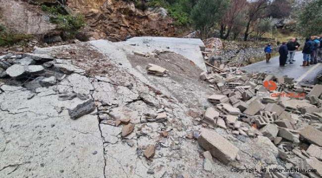 Alanya'da heyelan 3 katlı binayı yıktı !