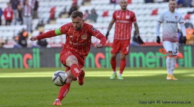 Antalyaspor, kalesini gole kapatamadı