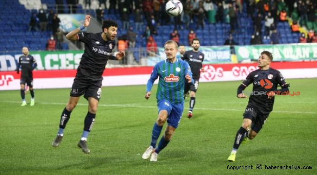 Antalyaspor Rize'de buz kesti