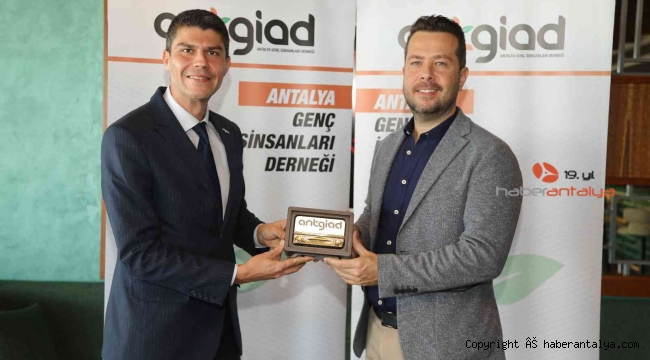 ANTGİAD İzzet Pinto ile girişimciliği konuştu