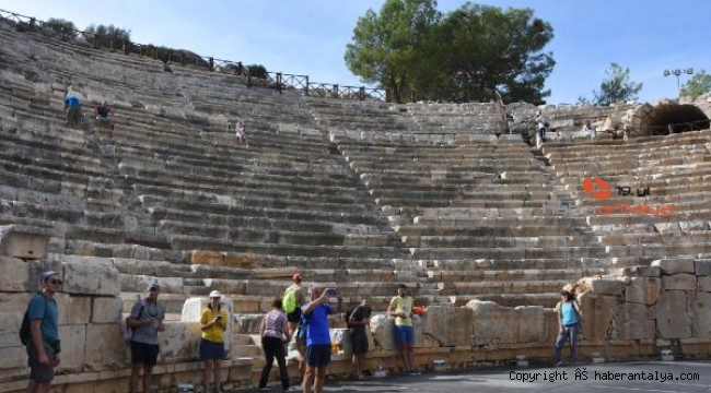 Antik kent Patara'da ziyaretçi rekoru