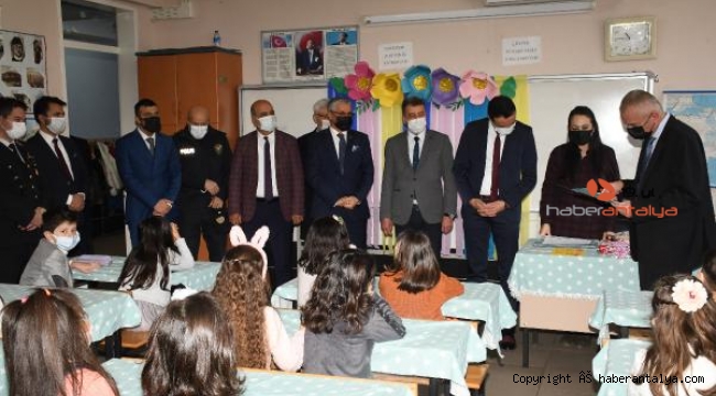 Başkan Topaloğlu karne töreninde