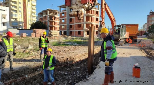 Büyükşehir, Finike Kanalizasyon Şebeke Hattı'nda ilk kazmayı vuruyor