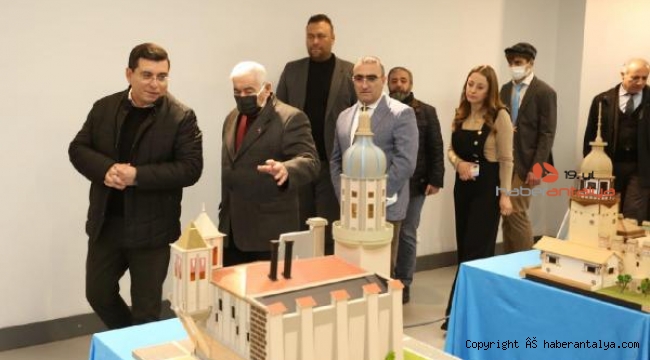 Dokuma Modern Sanatlar'da karma sergi